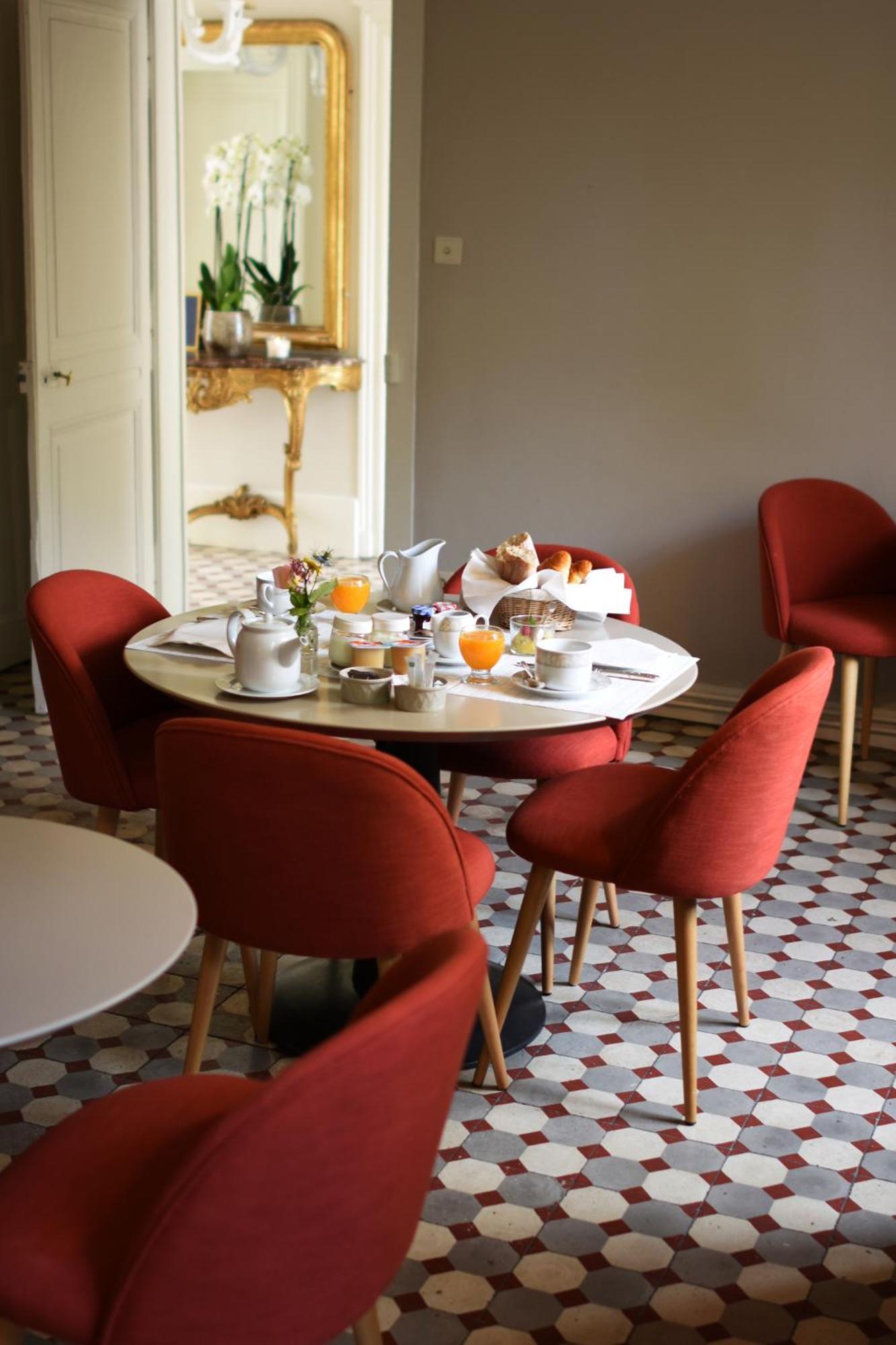 Domaine De L'Ermitage Bed and Breakfast Berry-Bouy Eksteriør billede